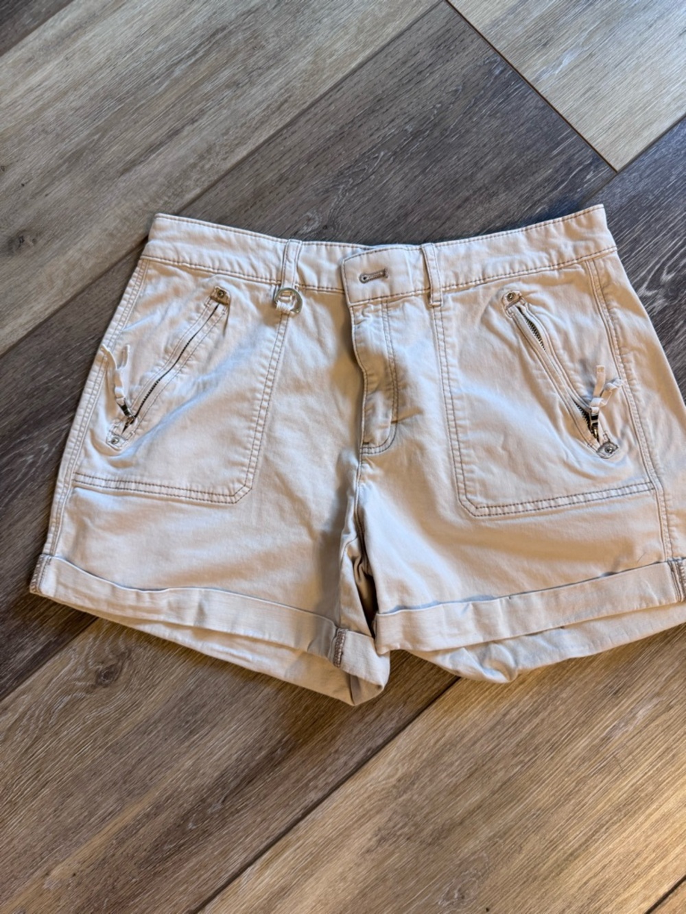 Women's Casual Beige Utility Shorts